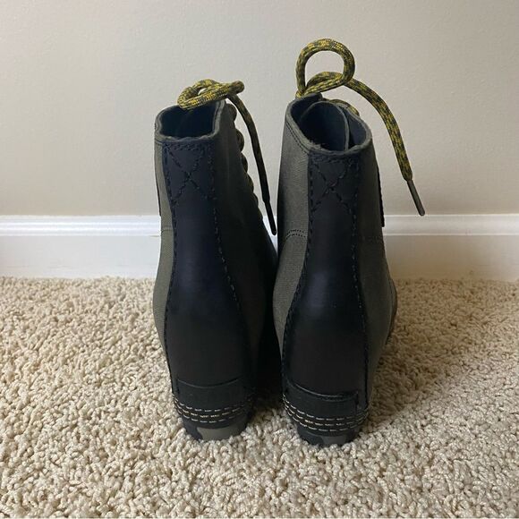 Sorel PDX Wedge Boots Lace Up Lexie Wedge Peatmoss Green Black 6 waterproof - Picture 4 of 6